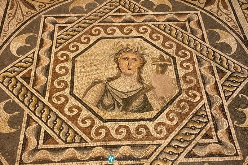 Zeugma’da Bulunan Demeter Mozaiği