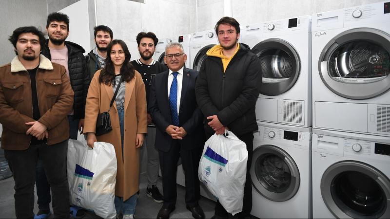 Büyükşehir Belediyesi 6 bin 650 öğrencinin çamaşırını ücretsiz yıkadı