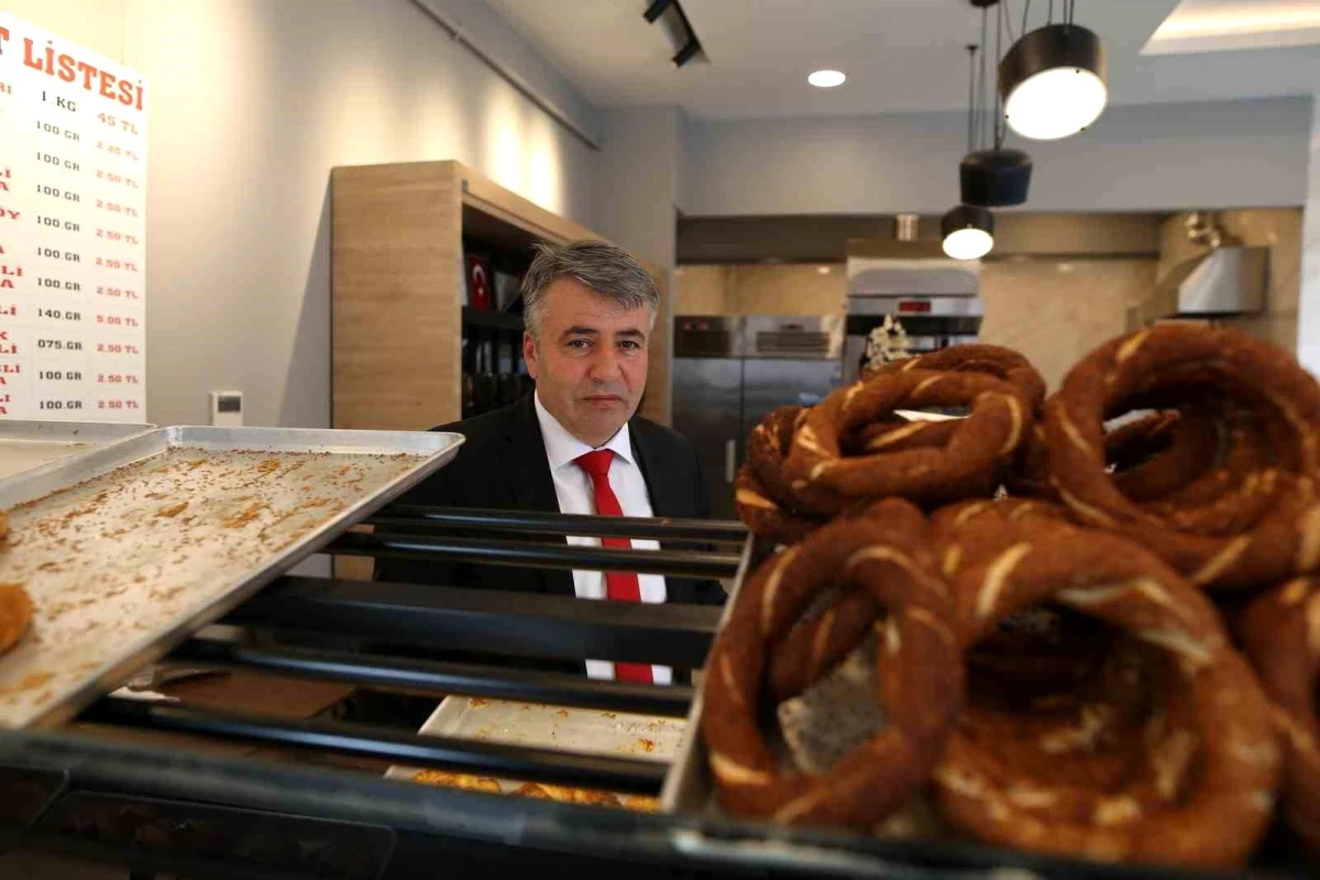 Bursa’da 100 gram simit fiyatı zamlandı