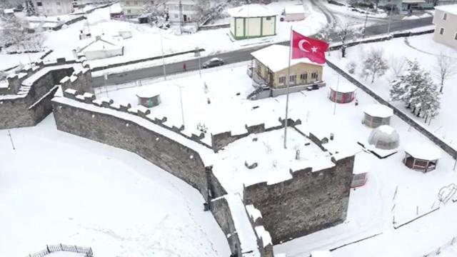 Ardahan Kalesi karla kaplandı