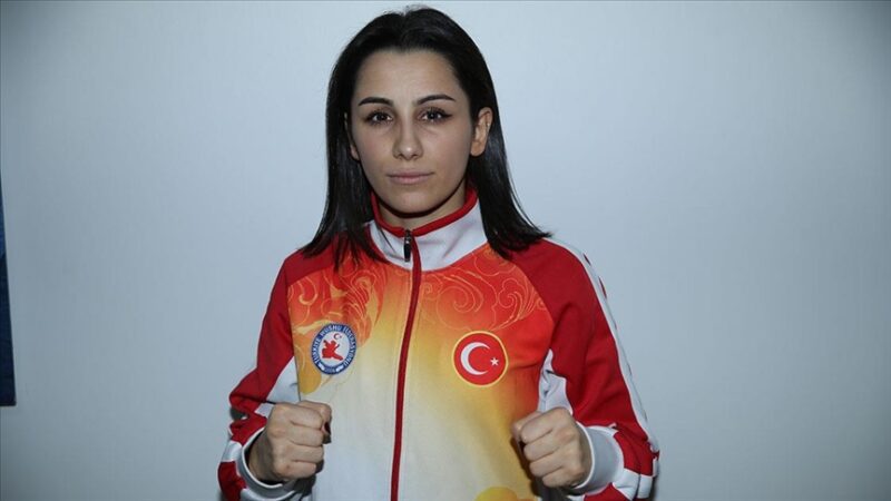 Milli wushucu Berna’nın hedefi Avrupa şampiyonluğu