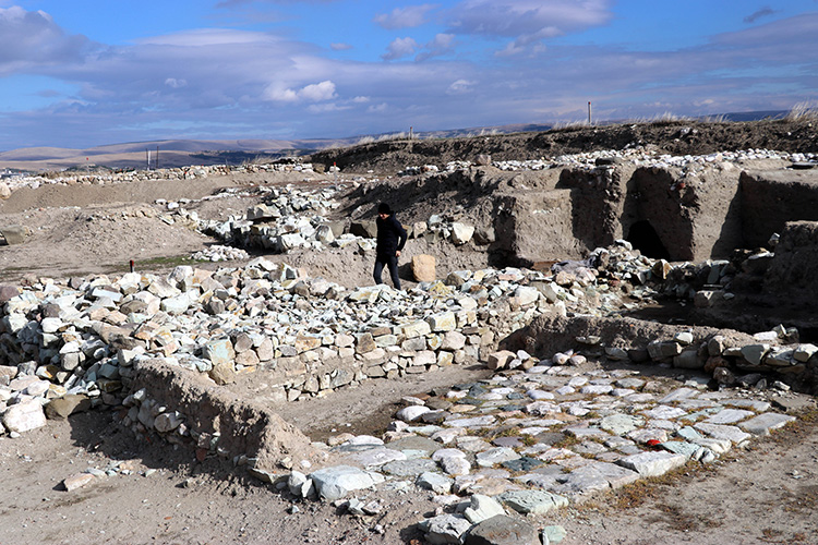 Amasya’daki Oluz Höyük kazılarında Medler’e ait yeni kalıntılar bulundu