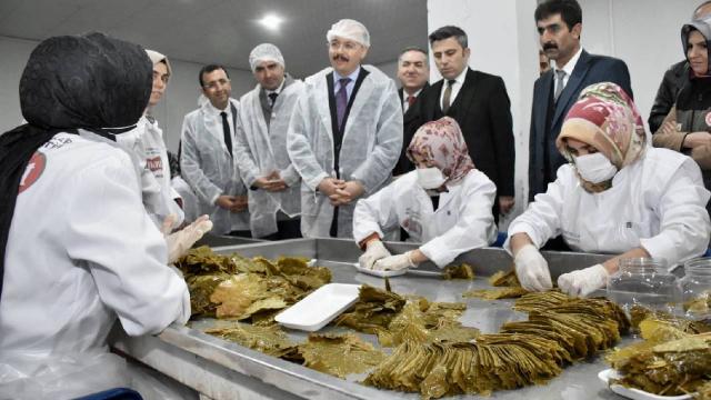 Siirt’te 7 kadının bir araya gelerek açtığı tesis üretimlerine devam ediyor