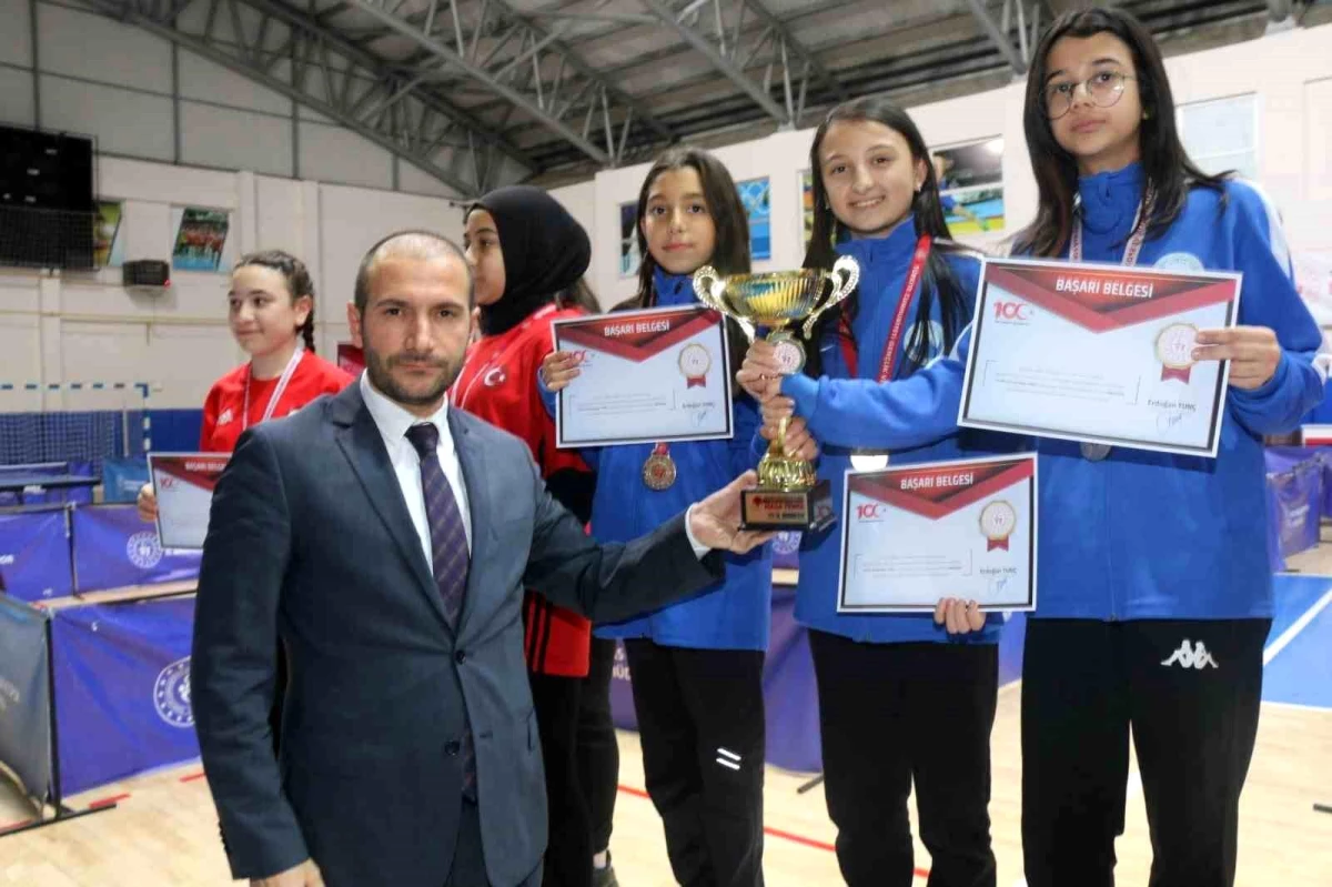 Sivas’ta Okullar Arası Masa Tenisi Yıldızlar İl Birinciliği Müsabakaları Sona Erdi