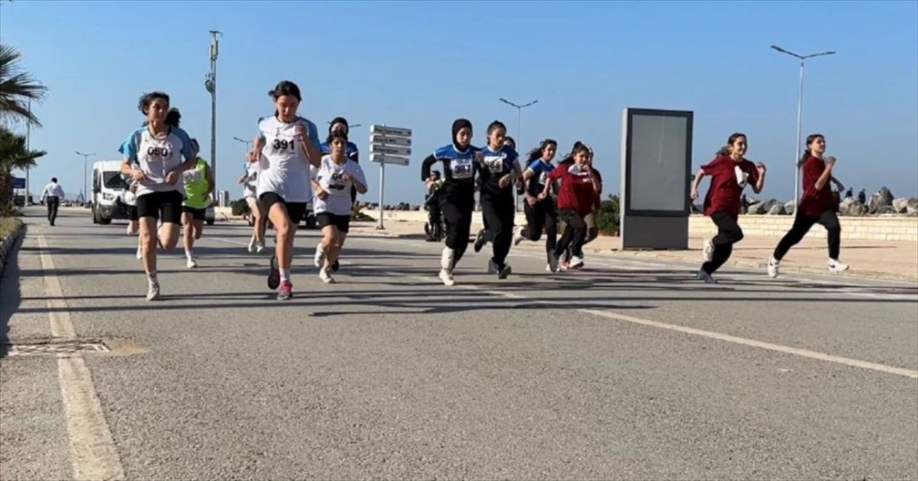 İskenderun’da 88. Büyük Atatürk Koşusu düzenlendi