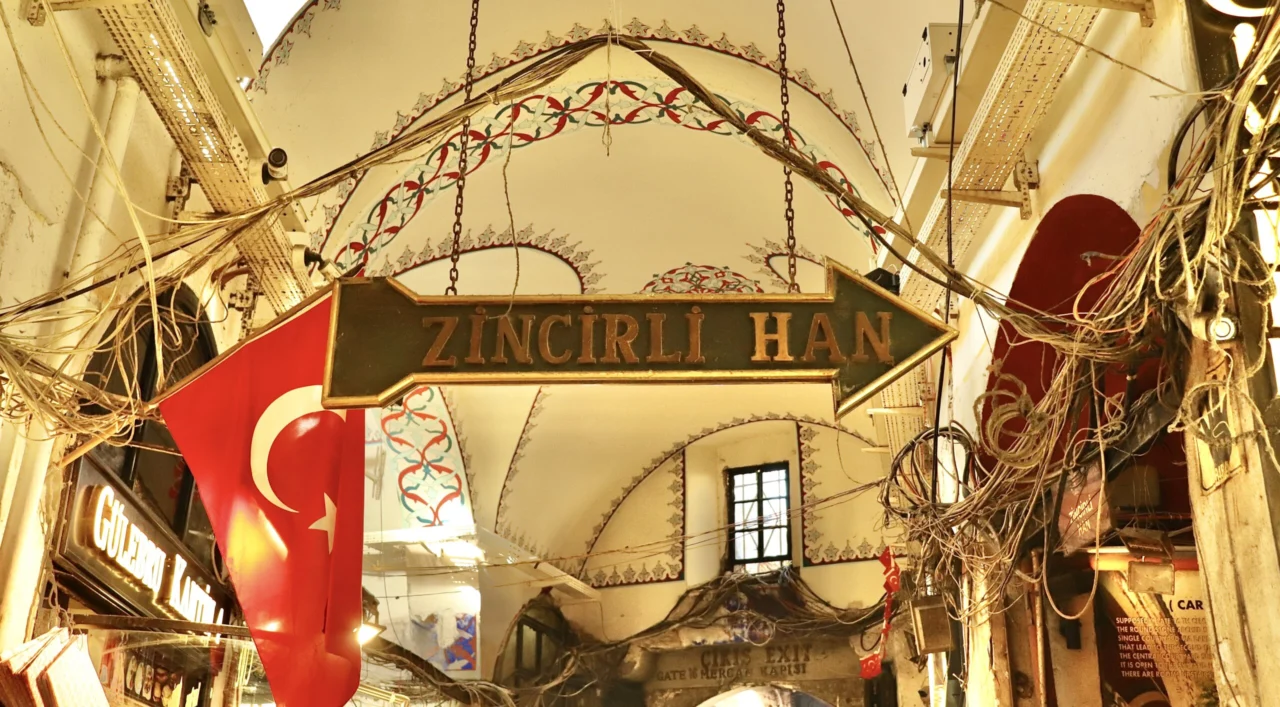 Kapalıçarşı’nın İçerisinde Bir Han(Özel Haber)