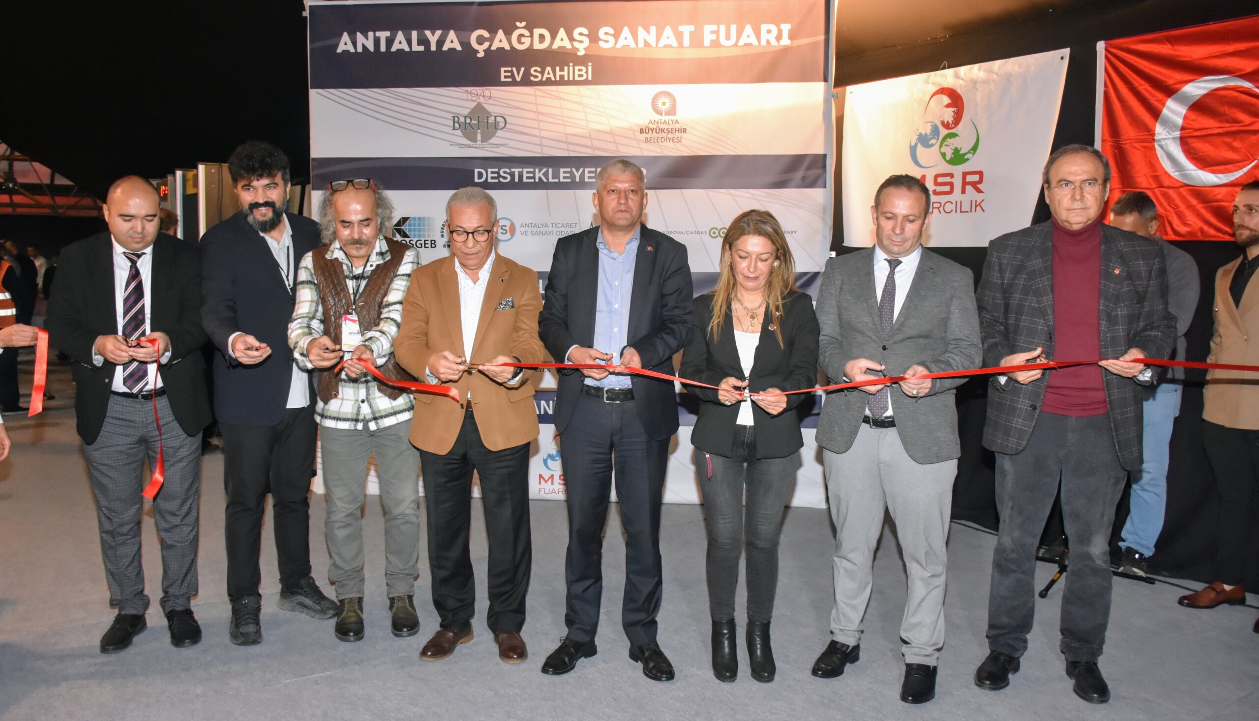 Antalya’da Çağdaş Sanat Fuarı Açıldı(Özel Haber)