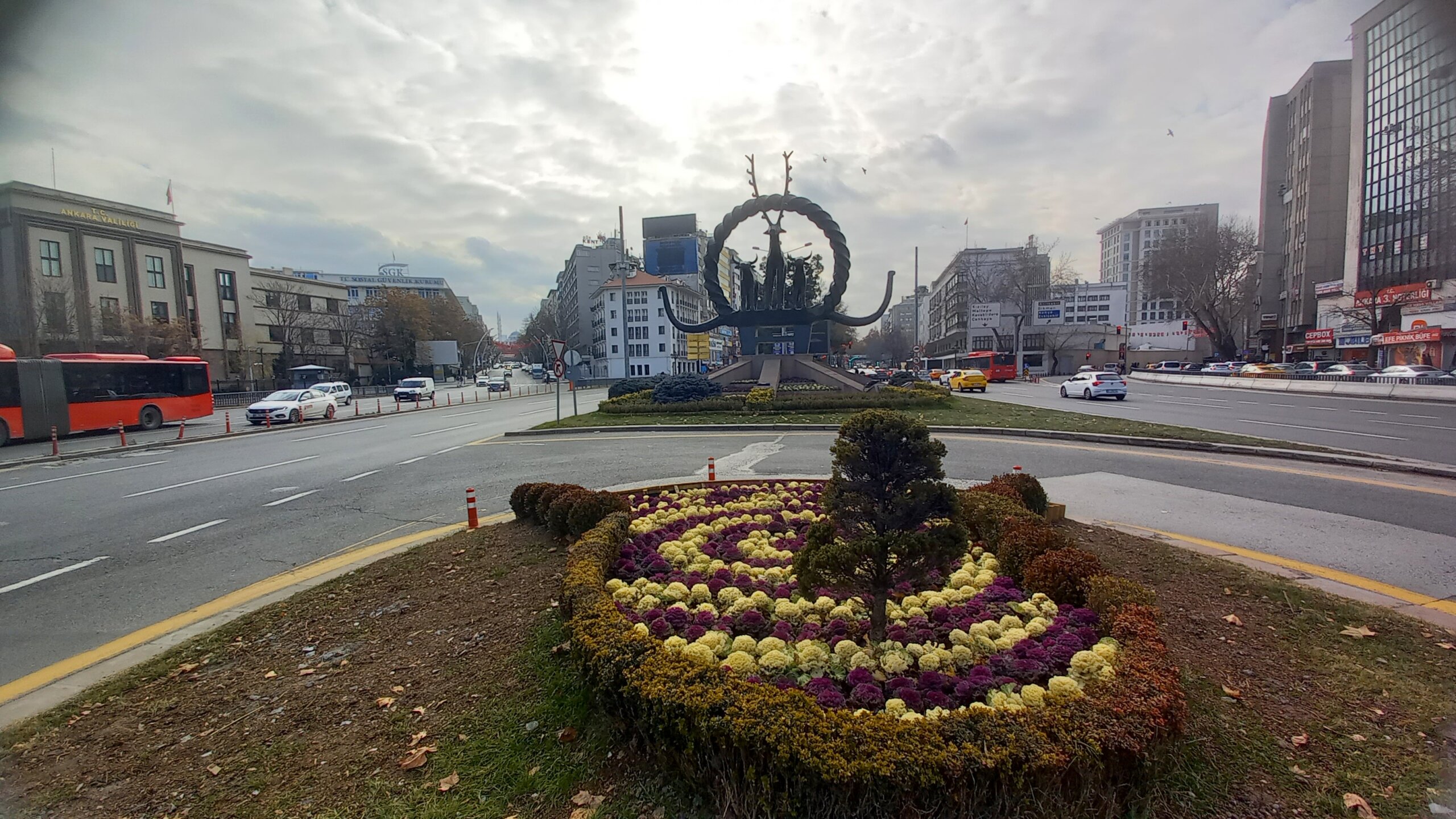 Şehirler Meydanları İle Anılır(Özel Haber)