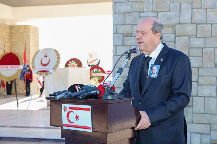 Kıbrıs Türklerinin özgürlük mücadelesi lideri Dr. Küçük, vefatının 40’ıncı yılında anıldı