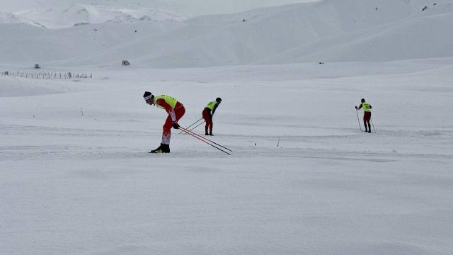 Yüksekova’da yapılan Kayaklı Koşu Milli Takım seçmeleri sona erdi
