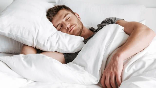 Uykuda 10 saniyelik nefes kaybı felç veya kalp krizine neden olabiliyor