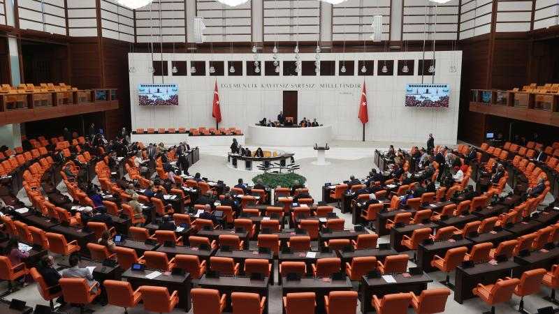 Çalışma hayatıyla ilgili düzenlemeler içeren kanun teklifi Genel Kurul’da