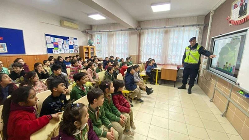 Aydın’da 58 öğrenci “trafik dedektifi” oldu