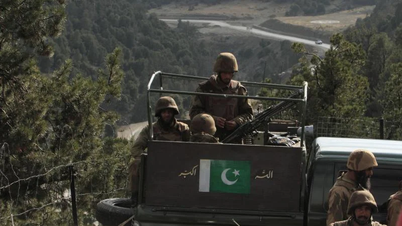 Afganistan ve Pakistan sınır güçleri arasında çatışma çıktı