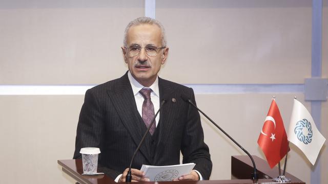 Bakan Uraloğlu: Süper hızlı tren hattının güzergah uzunluğu 344 kilometre olacak