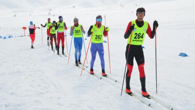 Yüksekova’da Kayaklı Koşu Milli Takım seçmeleri başladı