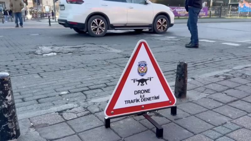 Işıklara uymayan yayalara para cezası kesildi