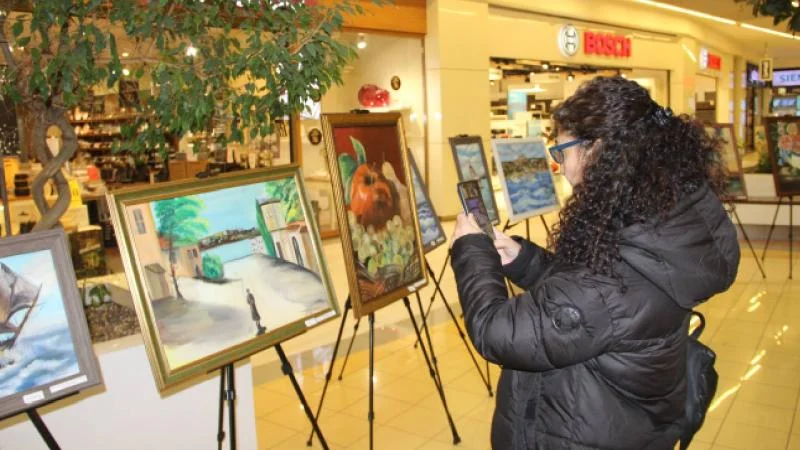 Kayseri’de korunma ve bakım altındaki çocukların hazırladığı resimler sergilendi
