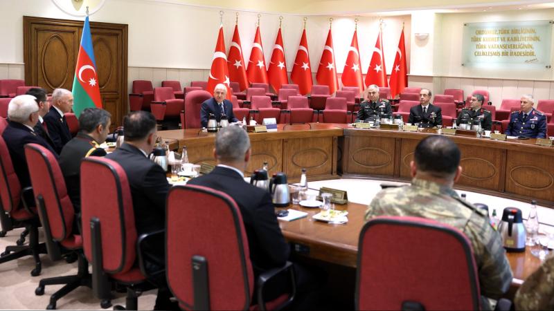 Milli Savunma Bakanı Güler, Azerbaycanlı gazileri kabul etti