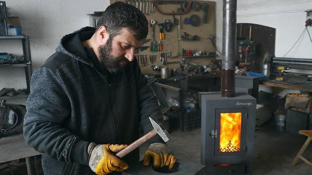 Bayburtlu aile 4 kuşaktır soba üretiyor