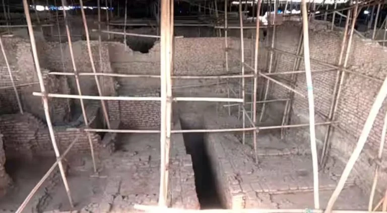 Hindistan’ın Vadnagar kentinde 2800 yıllık yerleşim keşfedildi