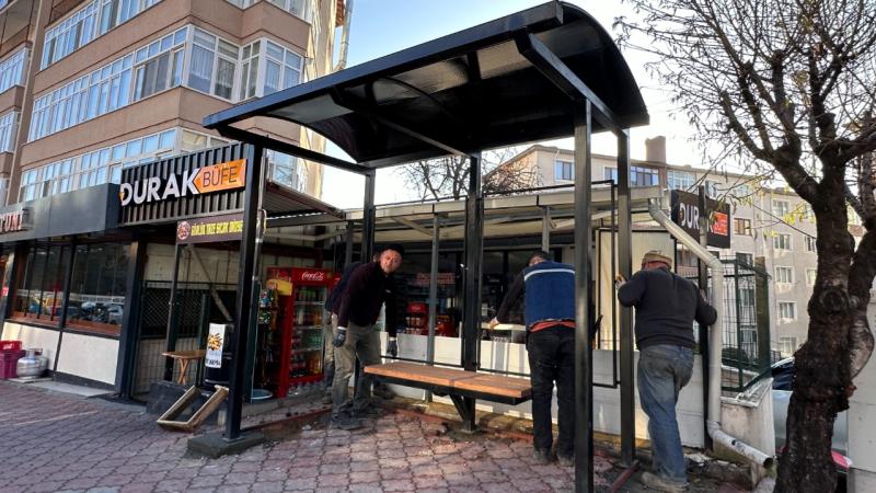 Karabük’te Safranbolu Belediyesince üretilen otobüs durakları kullanımına sunuluyor