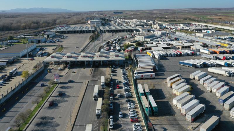 Sınır kapılarından giriş-çıkış yapan araç sayısı 39 milyonu aştı