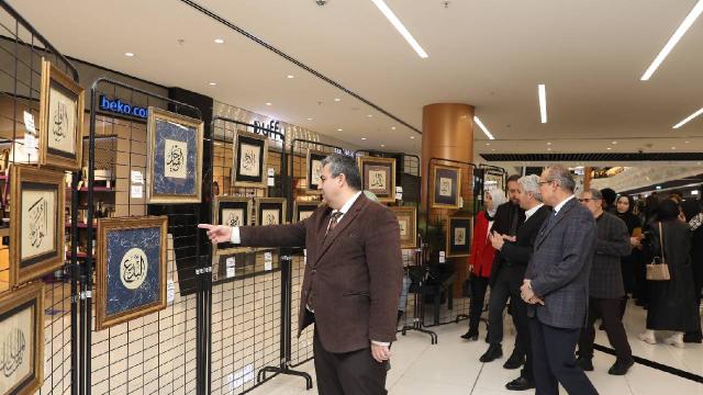 Kayseri Büyükşehir Belediyesi Esma’ül Hüsna Hüsn-i Hat sergisi açtı
