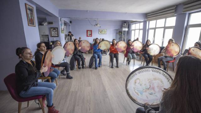 Tunceli’de koro kuran kadınlar Anadolu ezgilerini 4 dilde seslendiriyor