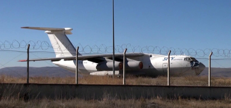 Erzurum’daki Gürcistan uçağı 12 yıl sonra havalimanından çıkarıldı