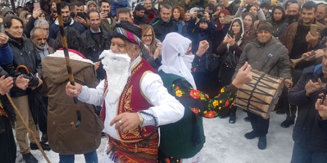 Tunceli’de yeni yılın gelişi kaybolmaya yüz tutmuş “Gağan” etkinliğiyle kutlandı