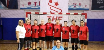 Aliağa Belediyesi Veteran Kadın Hentbol Takımı’ndan 12 sporcuya milli takım daveti