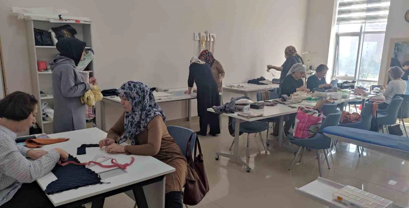 Sincan Belediyesi Kültür Sanat Merkezi’nde Hobi ve Meslek Edindirme Kursları