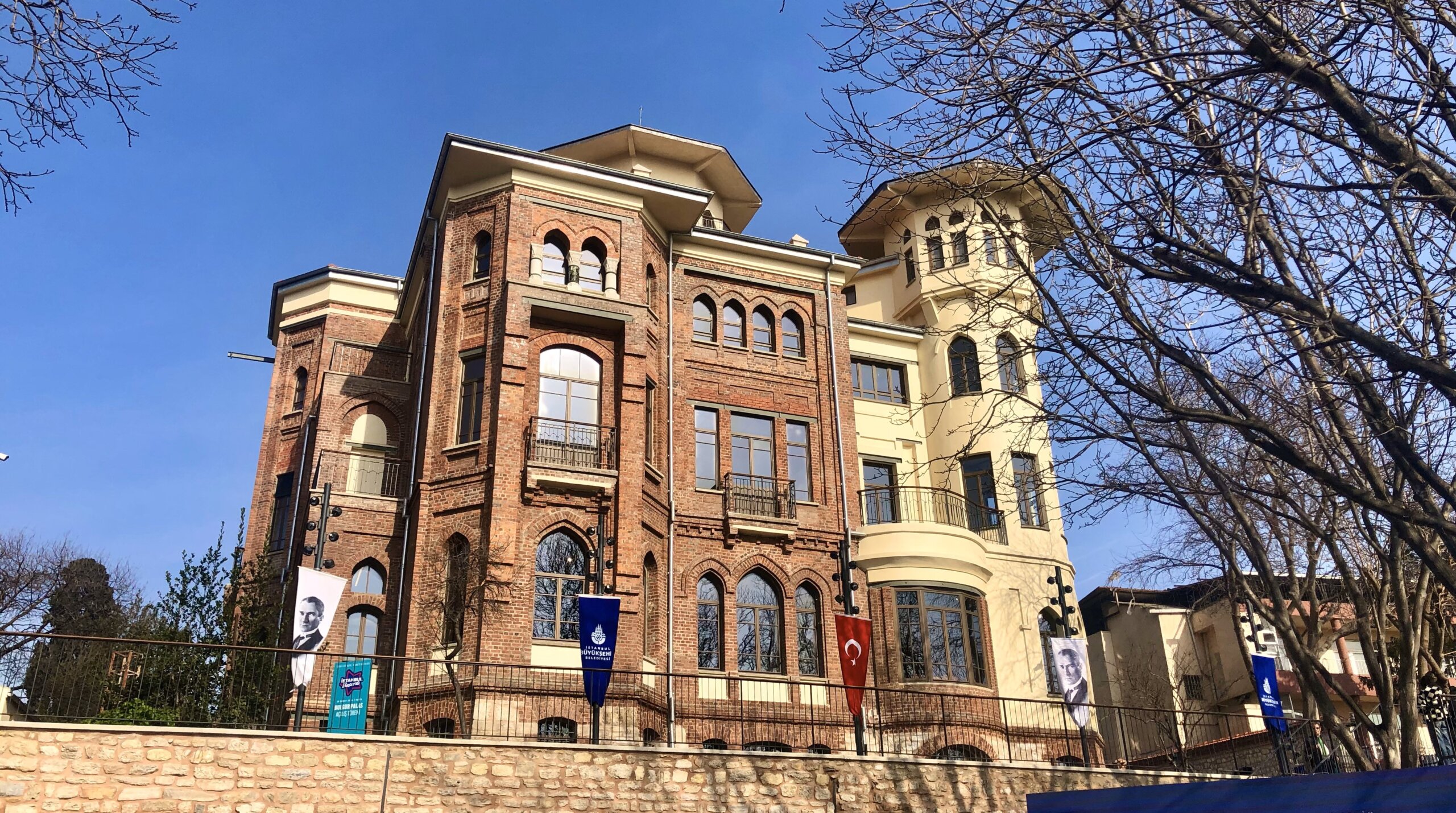 İstanbul’un Tarihi Sembollerinden Bulgur Palas Restore Edilerek Yeniden Açıldı(Özel Haber)