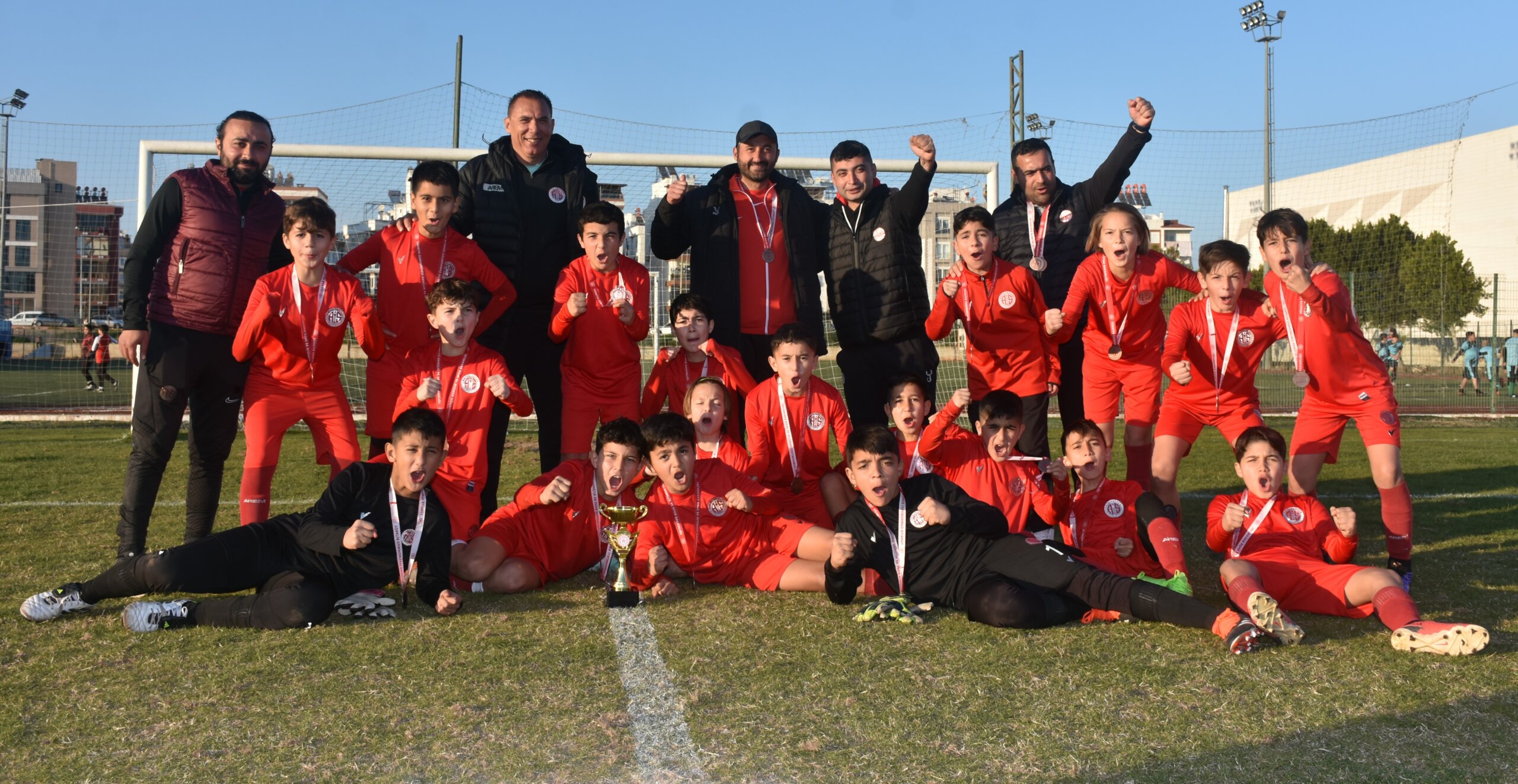 Antalya Amatör Futbol U12 Ligi’nde Mutlu Sona Bitexen Antalya Spor Ulaştı(Özel Haber)