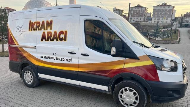 Kastamonu Belediyesi’nden her sabah üniversite öğrencilerine çorba ikramı