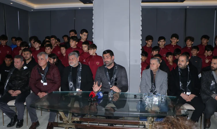 Volkan Demirel: Beni sevmeyebilirsiniz ama Hatay’ı sevin