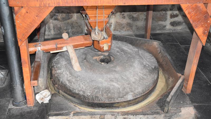 154 yıllık değirmende “Dergul” tahini üretiliyor