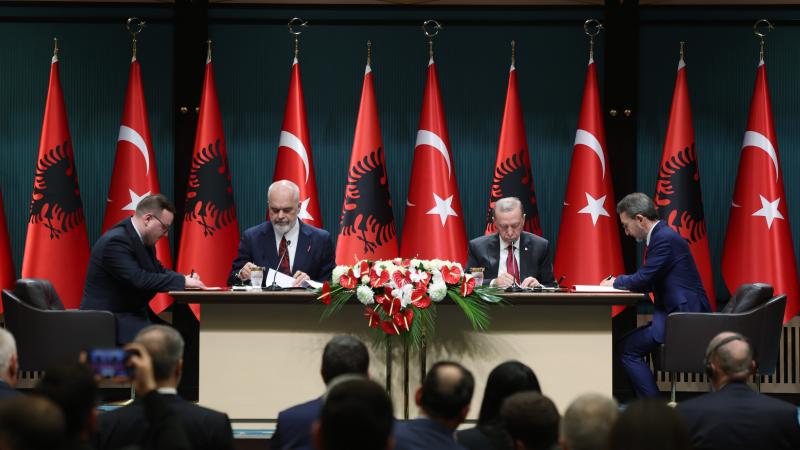 Türkiye ile Arnavutluk arasında medya ve iletişim alanlarında işbirliği mutabakatı imzalandı
