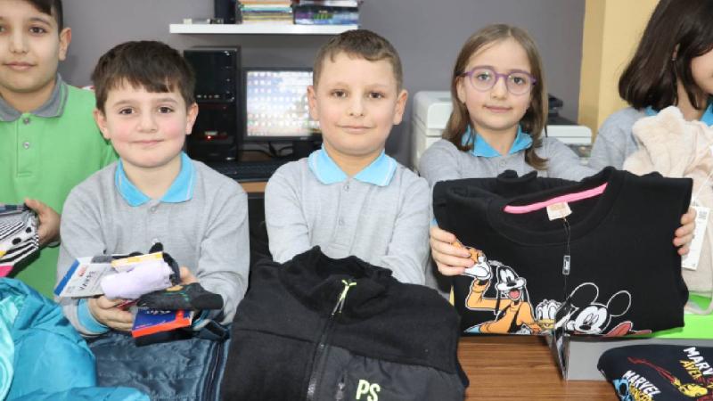 Amasyalı öğrencilerden depremzede öğrencilere hediye