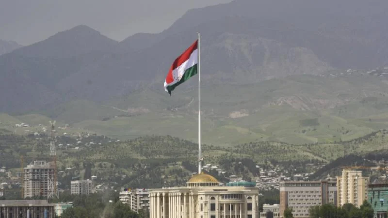 Tacikistan ile Kırgızistan, 2023’te tartışmalı sınırın 169,48 kilometresini belirledi