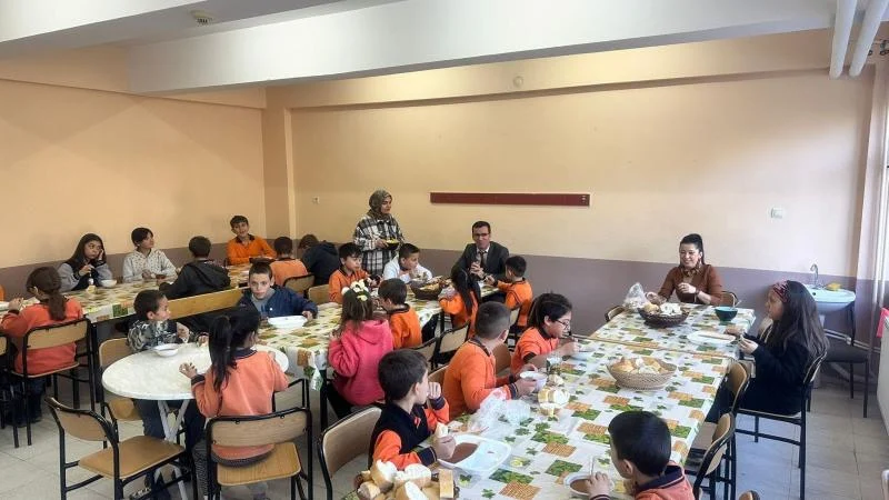 Manisa’da okulda tarhana çorbası etkinliği yapıldı