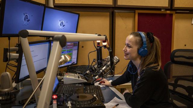Türkiye’de radyo yayınları 97 yıldır sürüyor