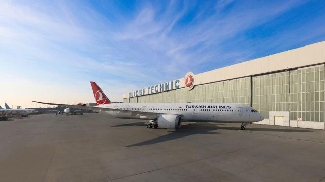 THY yolcu-kargo uçağı dönüşümlerine başladı