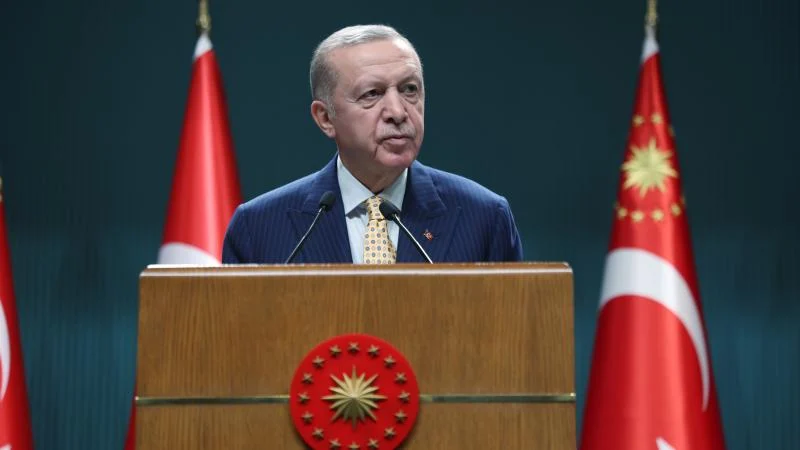Cumhurbaşkanı Erdoğan: Büyük bir gurur yaşatan milli güreşçilerimize gönülden teşekkür ediyorum