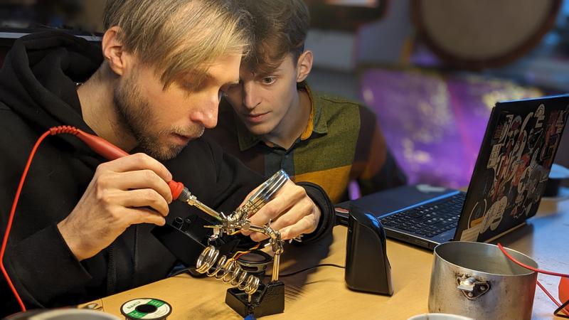 “Tamir Kafeler” tüketim kültürünün değişmesini hedefliyor