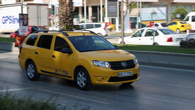 İzmir’de tüm taksilere araç takip sistemi kurulacak