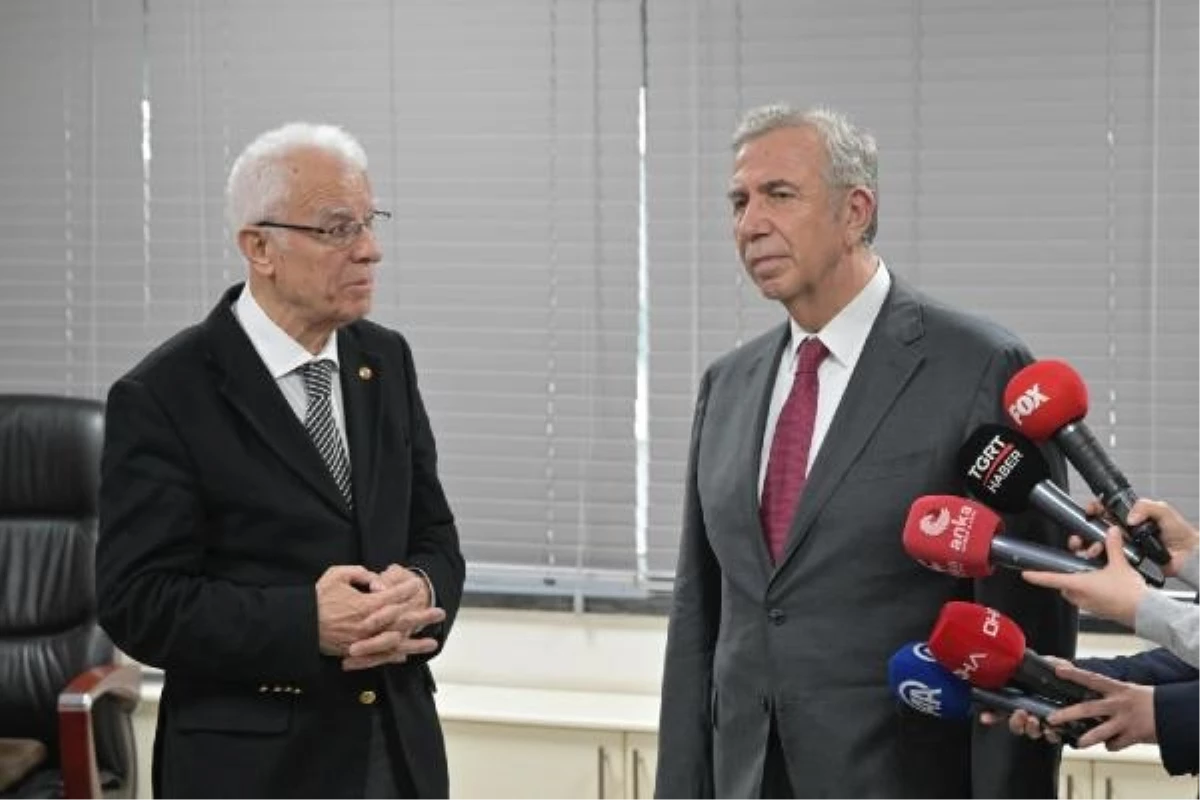 Ankara Büyükşehir Belediye Başkanı Mansur Yavaş, Emeklilere Destek Veriyor