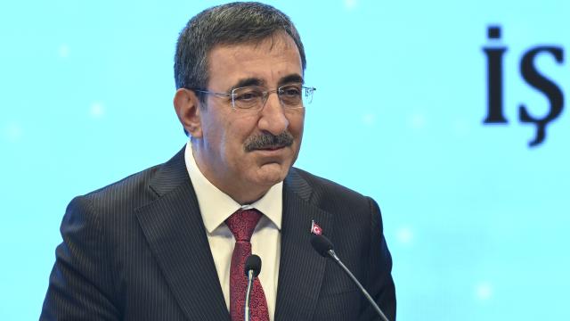 Cumhurbaşkanı Yardımcısı Yılmaz: İhracatımız 7 kat artarak tarihi seviyeye geldi