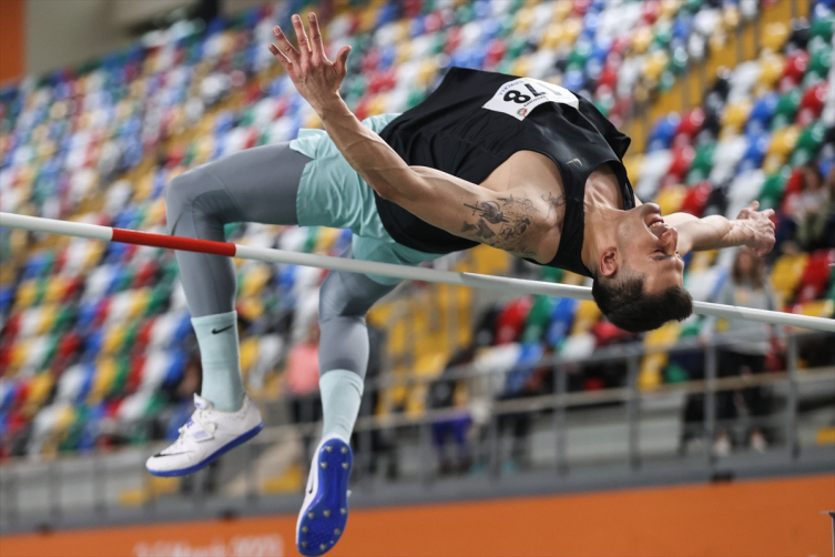 Türkiye Büyükler Salon Atletizm Şampiyonası başladı